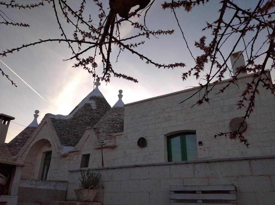 Trullo Le Tre Sorelle Cisternino Eksteriør bilde