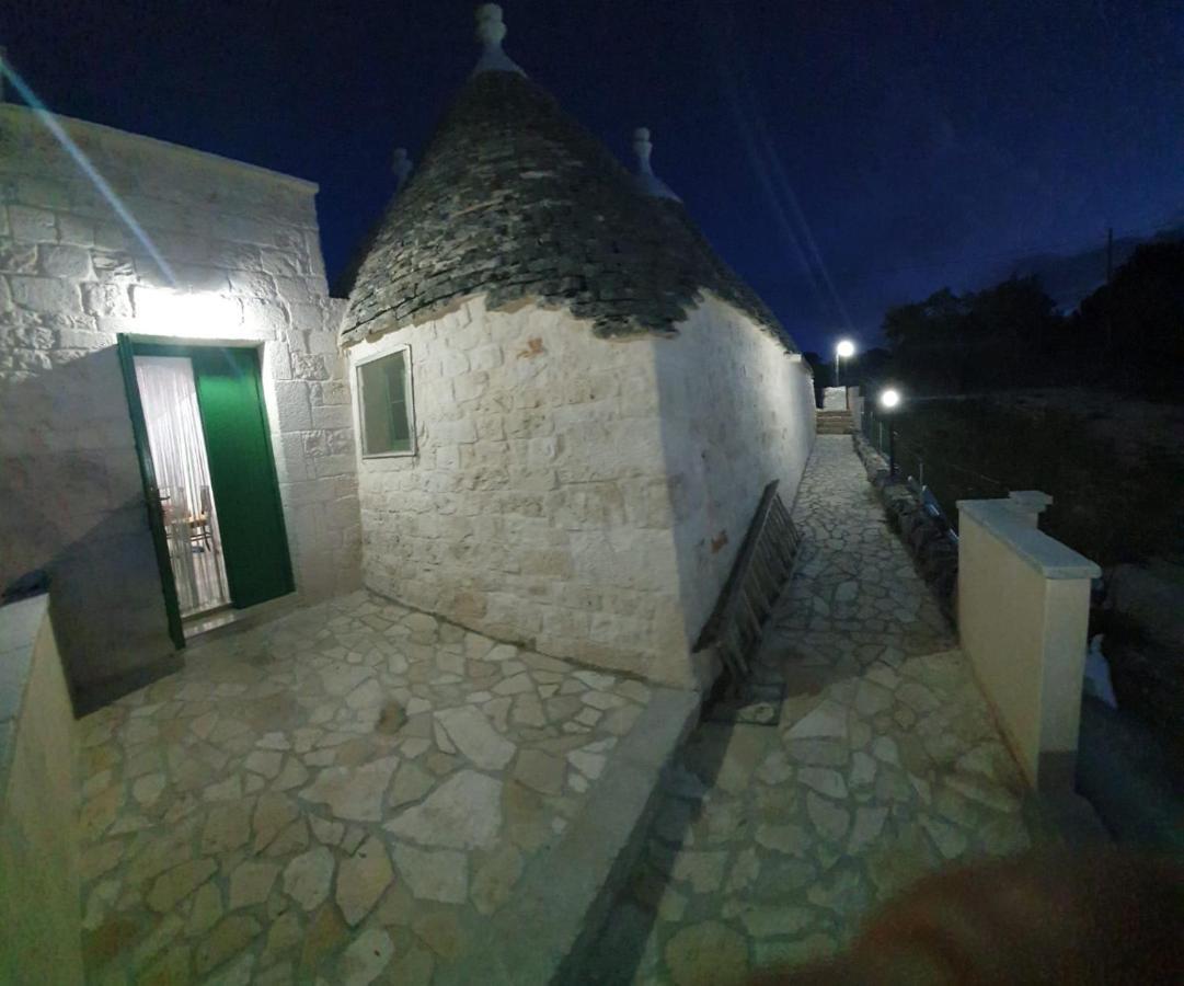 Trullo Le Tre Sorelle Cisternino Eksteriør bilde